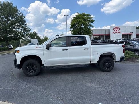 Used 2022 Chevrolet Silverado 1500 Custom Trail Boss w/ Safety Confidence Package AWD/4WD image 3
