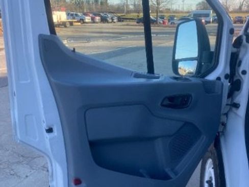 Used 2015 Ford Transit 150 XL image 20
