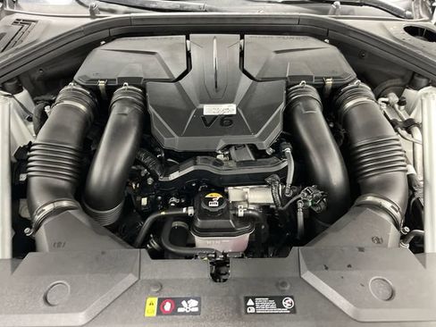 Used 2025 Genesis GV70 3.5T Sport image 38