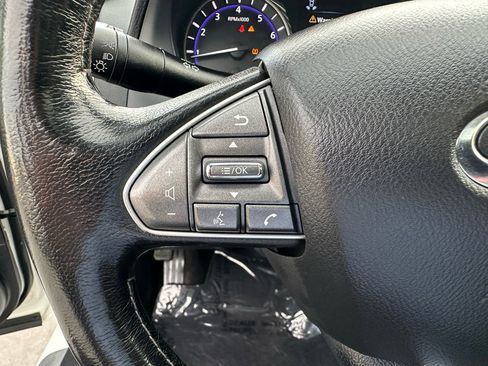 Used 2016 INFINITI Q50 Premium w/ Driver Assistance Package image 32