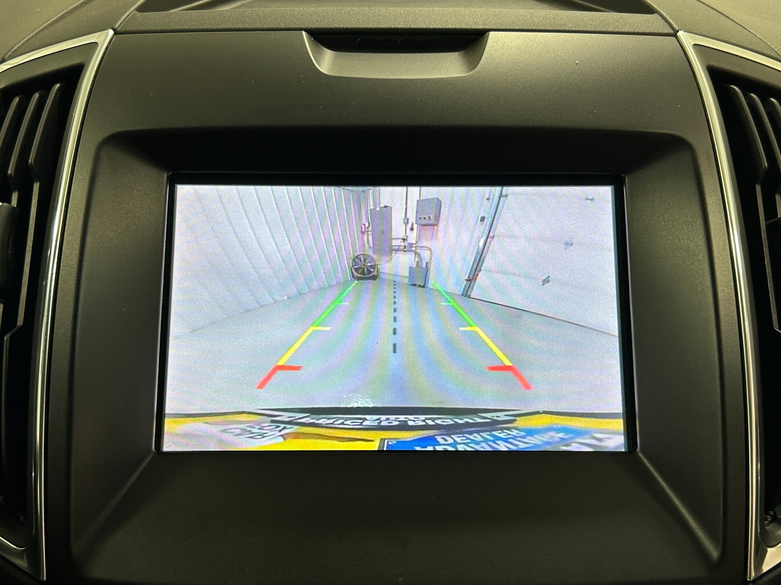 Used 2020 Ford Edge Titanium AWD/4WD image 9