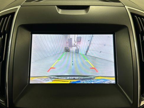 Used 2020 Ford Edge Titanium AWD/4WD image 9