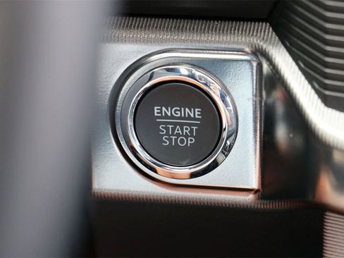 New 2025 Ford F150 Platinum w/ Equipment Group 702A High image 15