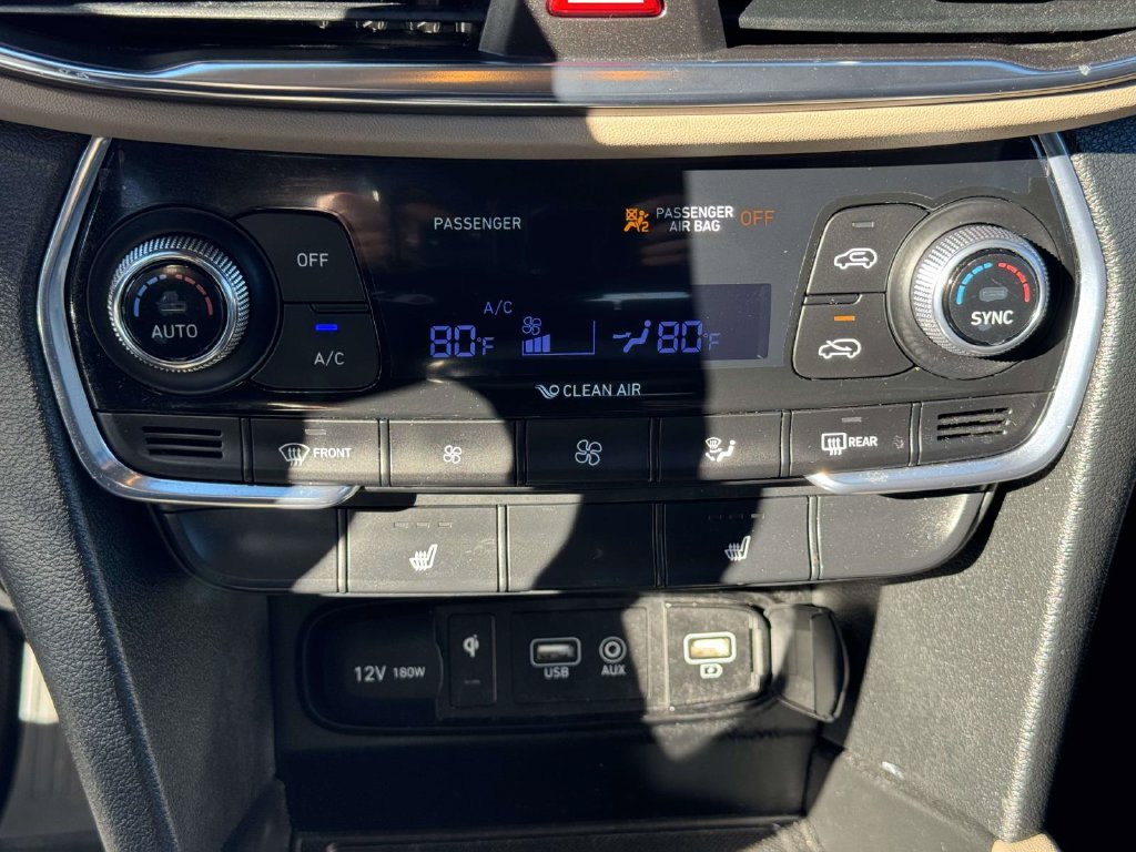 Used 2020 Hyundai Santa Fe SEL w/ Convenience Package AWD/4WD image 27