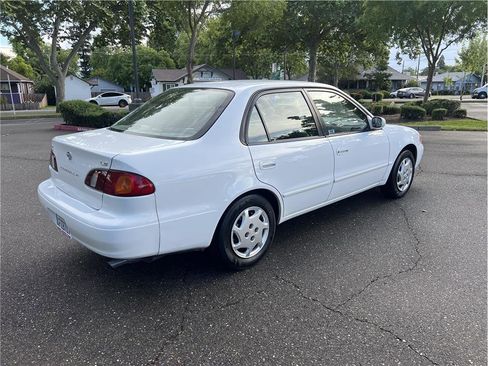Used 1999 Toyota Corolla LE image 5
