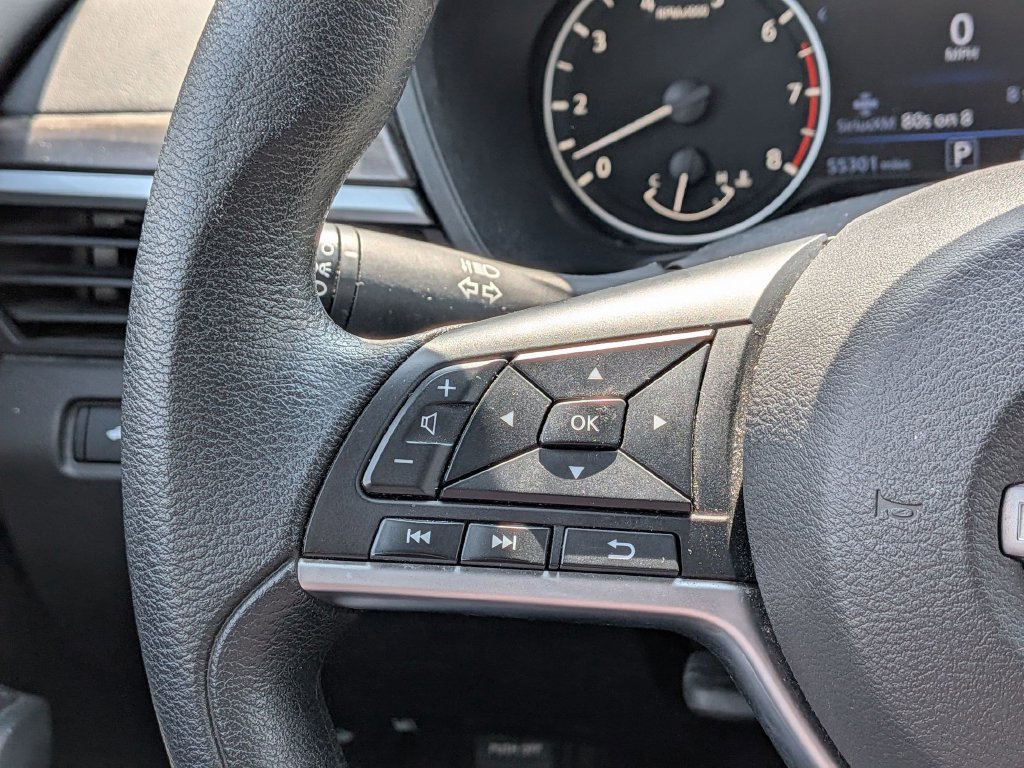 Used 2024 Nissan Altima 2.5 SV FWD image 12