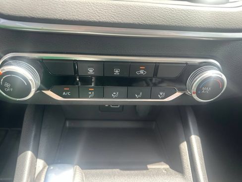 Used 2022 Nissan Altima 2.5 S FWD image 18