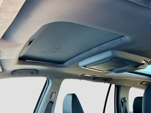 Used 2022 Honda Pilot Elite image 23