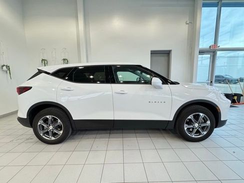 Certified 2025 Chevrolet Blazer LT AWD/4WD image 29