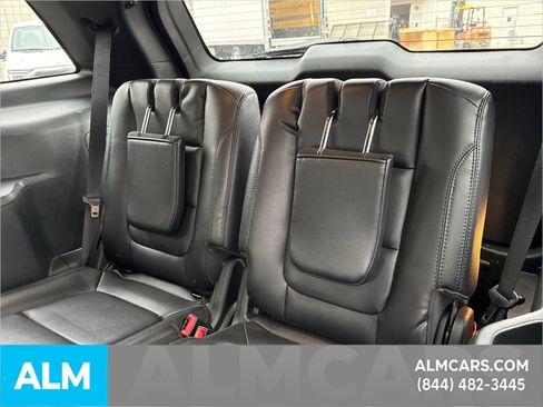 Used 2019 Ford Explorer XLT w/ Equipment Group 202A image 29