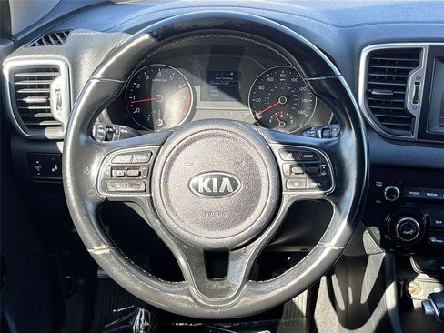 Used 2019 Kia Sportage EX image 11