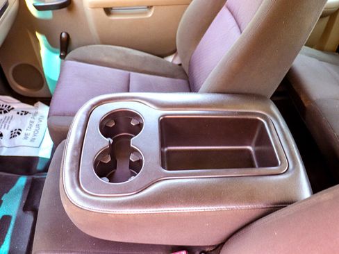 Used 2013 Chevrolet Silverado 2500 W/T w/ Snow Plow Prep Package image 15