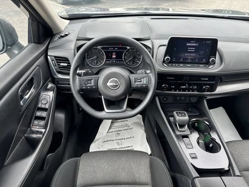 Used 2024 Nissan Rogue SV FWD image 26