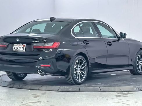 Used 2021 BMW 330i Sedan w/ Convenience Package RWD image 2