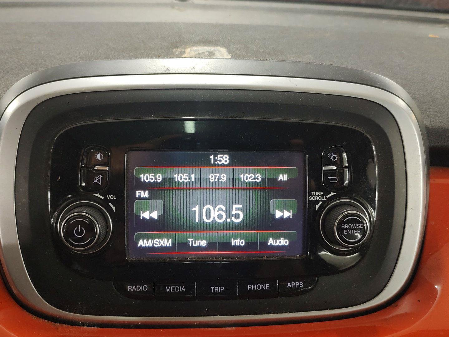 Used 2016 FIAT 500X Easy FWD image 6