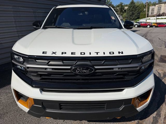 Used 2025 Ford Expedition Tremor AWD/4WD image 12