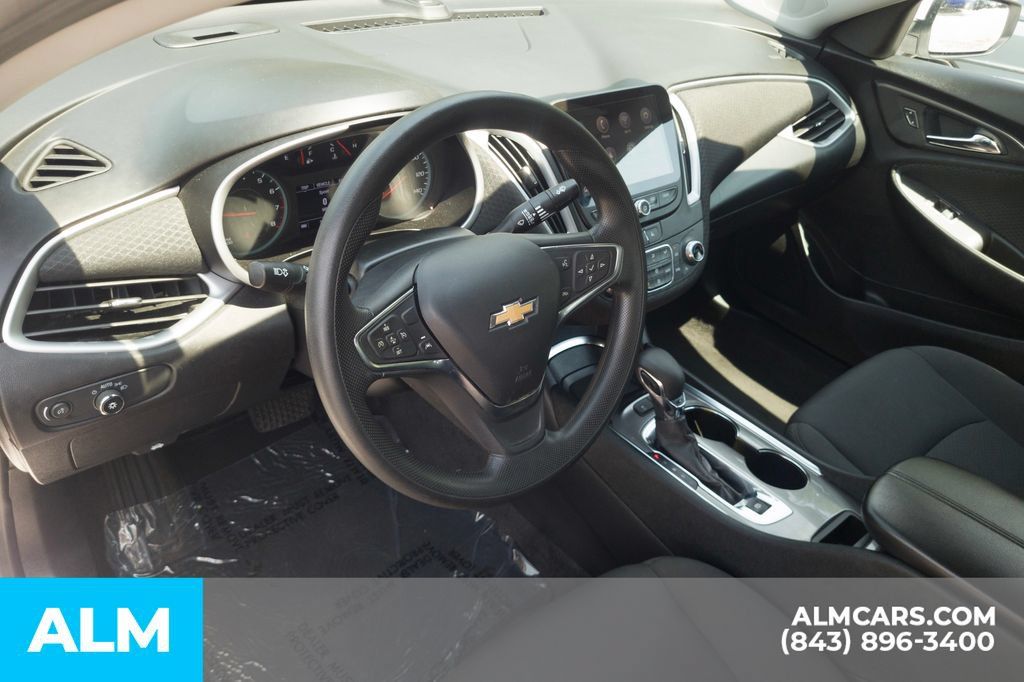 Used 2024 Chevrolet Malibu LT FWD image 14