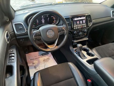 Used 2019 Jeep Grand Cherokee Altitude image 22