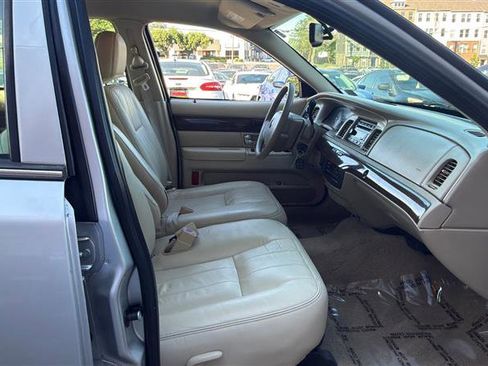 Used 2009 Mercury Grand Marquis LS RWD image 14