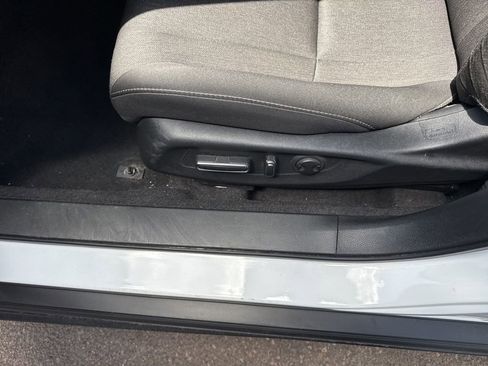 Used 2024 Honda Accord EX image 12