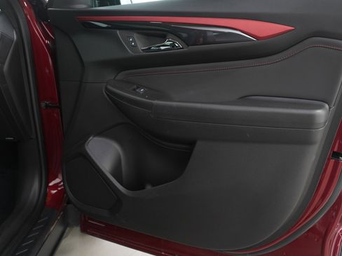 Used 2025 Chevrolet TrailBlazer RS w/ Convenience Package image 9