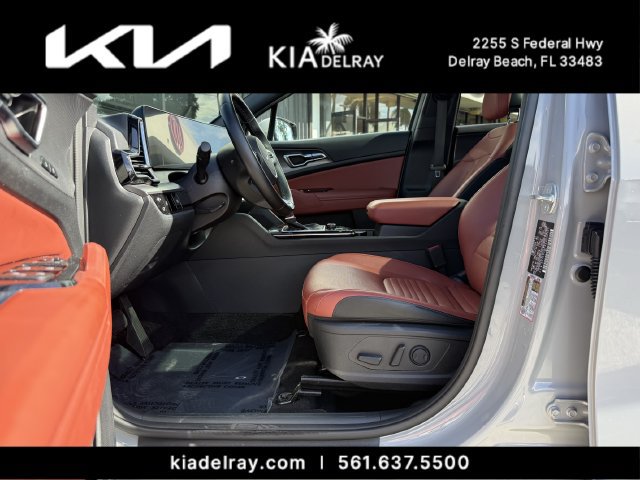 Certified 2025 Kia Sportage SX FWD image 18