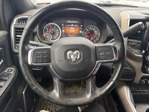 Used 2019 RAM 2500 Laramie w/ Black Appearance Package image 19