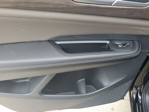 New 2026 Volkswagen Atlas SEL image 17