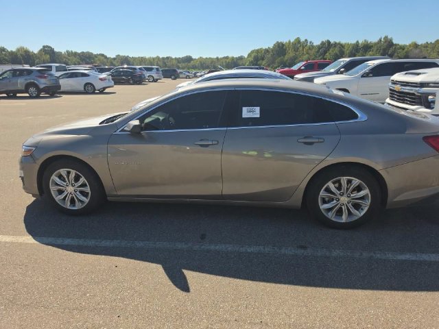 Used 2024 Chevrolet Malibu LT FWD image 3