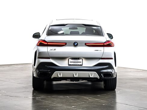 Used 2022 BMW X6 xDrive40i w/ M Sport Package image 4