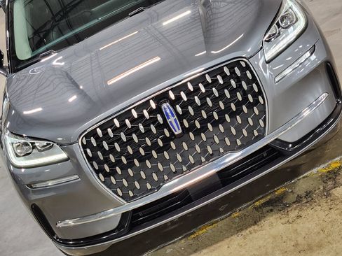 Used 2024 Lincoln Corsair Grand Touring AWD/4WD image 16