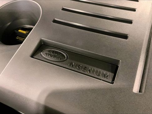 New 2026 Land Rover Range Rover SE image 17