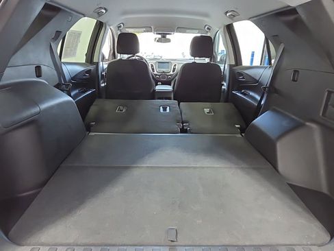 Used 2018 Chevrolet Equinox LT image 31