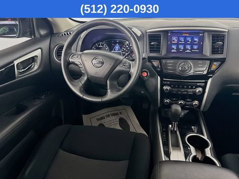Used 2018 Nissan Pathfinder SV image 26