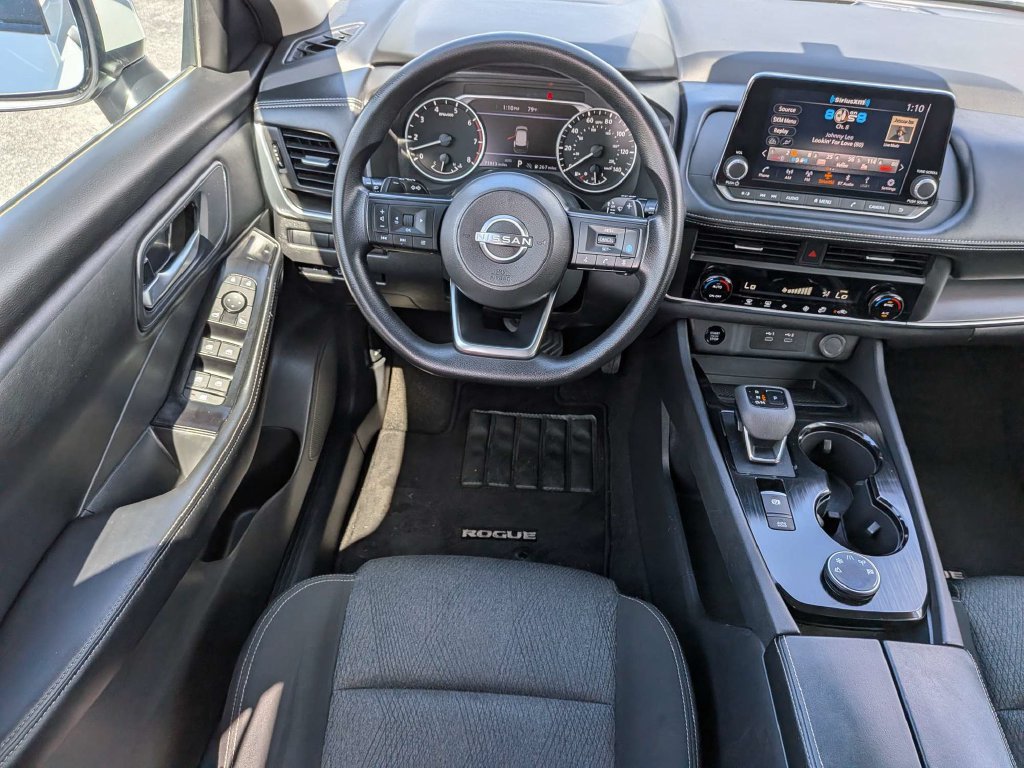 Used 2024 Nissan Rogue SV AWD/4WD image 17