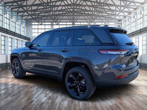 New 2025 Jeep Grand Cherokee Limited w/ Black Appearance Package RWD image 6