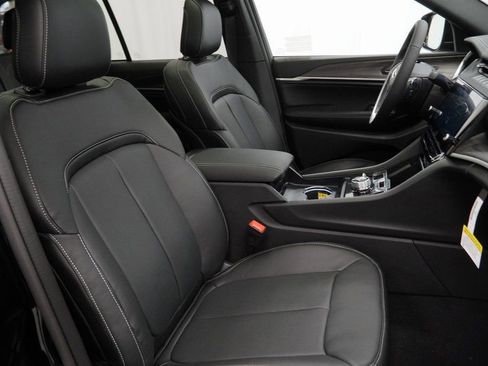 New 2026 Jeep Grand Cherokee Limited image 36