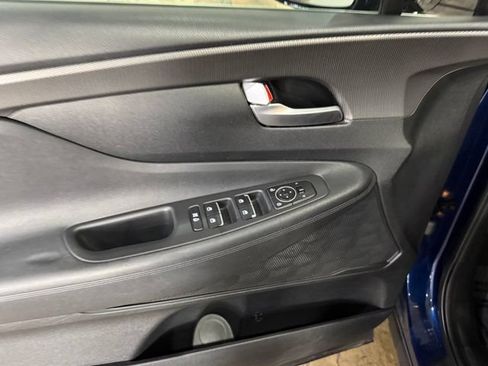 Used 2019 Hyundai Santa Fe SEL FWD image 12