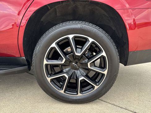 Used 2022 Chevrolet Tahoe RST w/ Luxury Package image 27