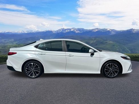 Certified 2025 Toyota Camry XLE FWD image 7