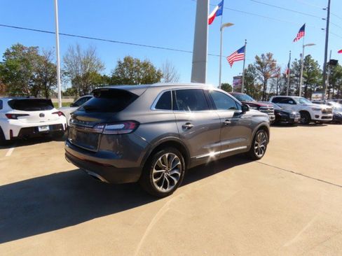 Certified 2023 Lincoln Nautilus Reserve w/ Luxury Package image 9