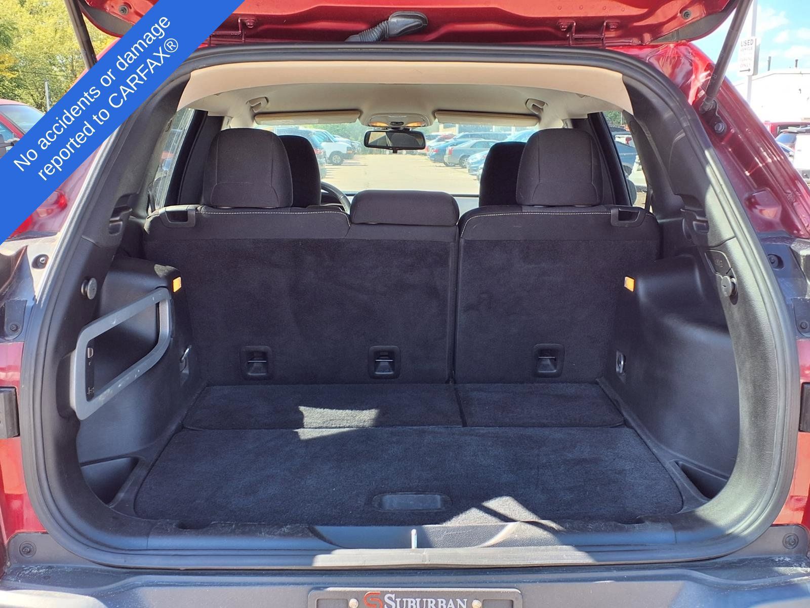 Used 2015 Jeep Cherokee Latitude w/ Cold Weather Group AWD/4WD image 10