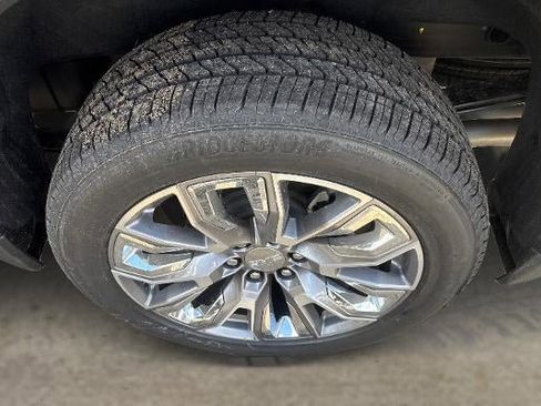 New 2026 GMC Sierra 1500 Denali w/ Denali Reserve Package AWD/4WD image 9