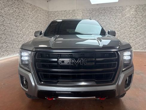 Used 2024 GMC Yukon XL AT4 w/ Technology Package AWD/4WD image 2