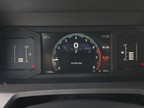 Used 2025 Toyota Tacoma SR5 AWD/4WD image 18
