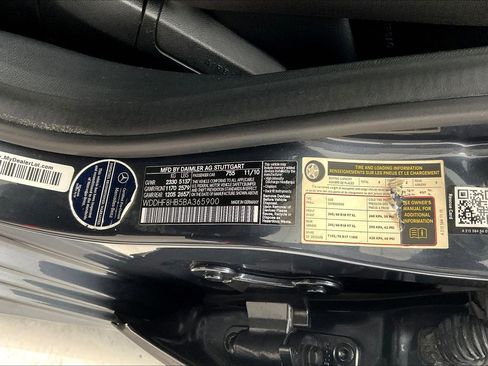 Used 2011 Mercedes-Benz E 350 4MATIC Sedan image 19