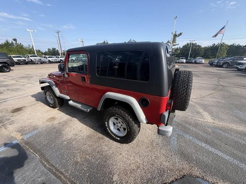 Used 2004 Jeep Wrangler 4WD image 5