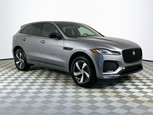 Certified 2026 Jaguar F-PACE R-Dynamic S AWD/4WD image 3