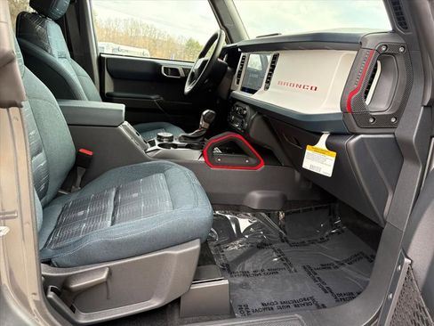 New 2025 Ford Bronco Heritage Edition AWD/4WD image 16
