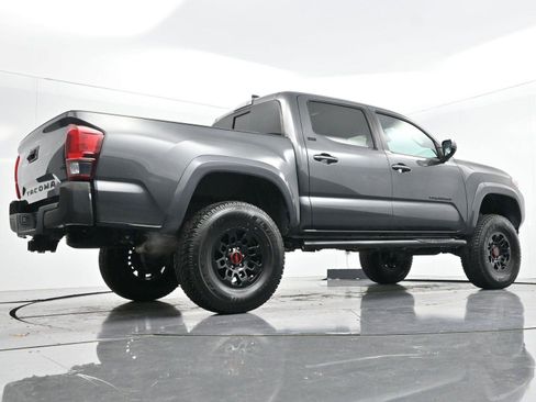 Used 2020 Toyota Tacoma SR5 image 45